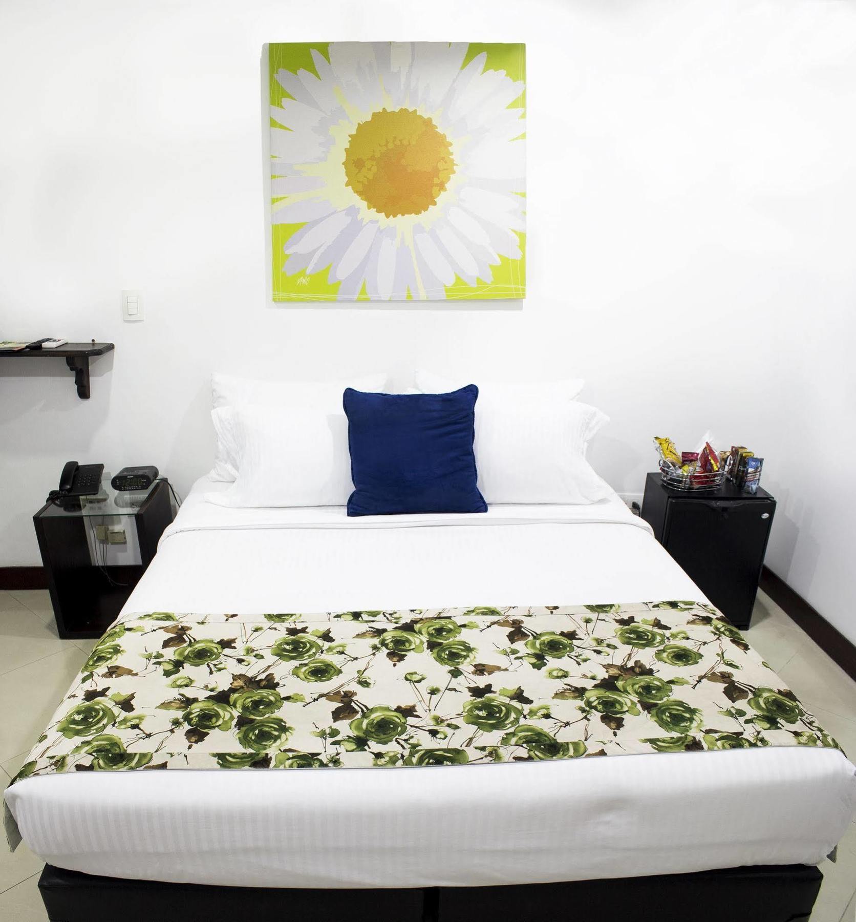 Las Rosas Hotel Boutique Medellín Buitenkant foto
